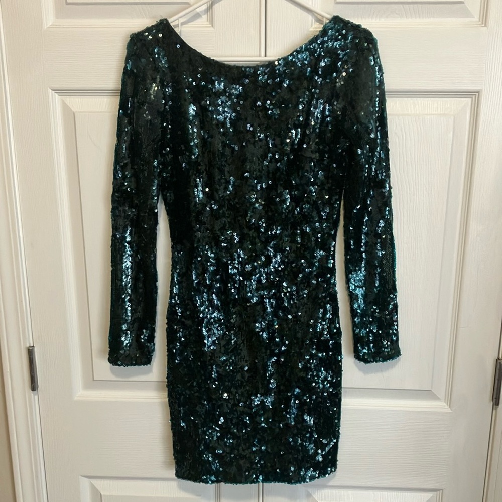 Dress the Population Blue Sequin Long Sleeve Bodycon Dress